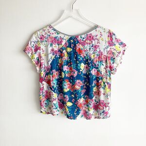 Zara W&B Collection Floral Print Top Size Medium Short Sleeve Cropped Crop Gray